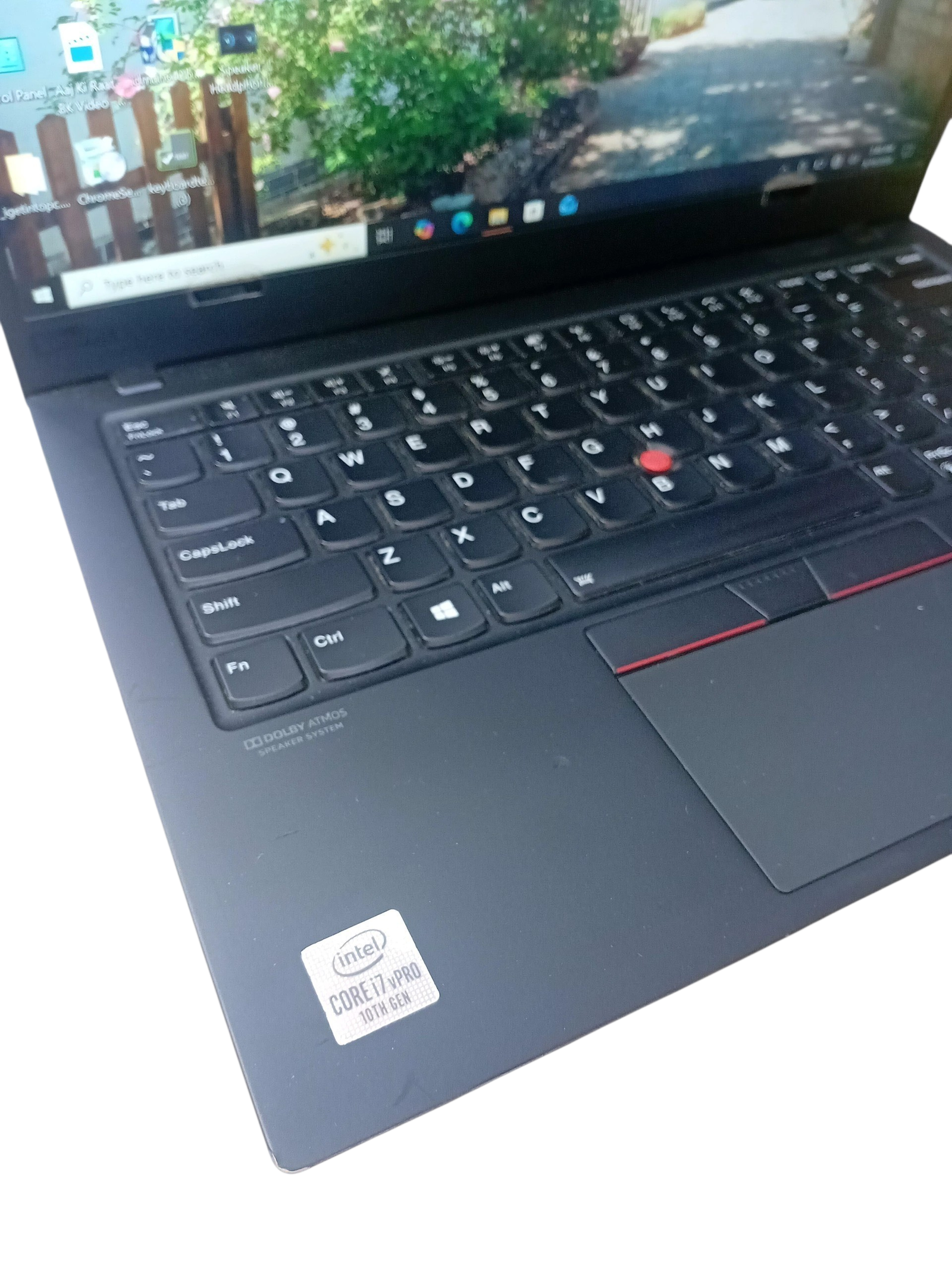 Lenovo ThinkPad X1 Carbon Gen 8 - Open View